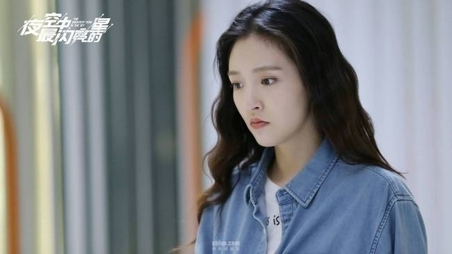 《夜空中最闪亮的星》高甜时刻 黄子韬吴倩摩天轮吻