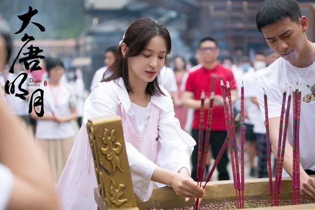 施诗《大唐明月》开机 演绎新版武媚娘