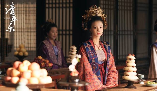 《清平乐》剧情看点持续升级宋仁宗遭唾面直谏引热议