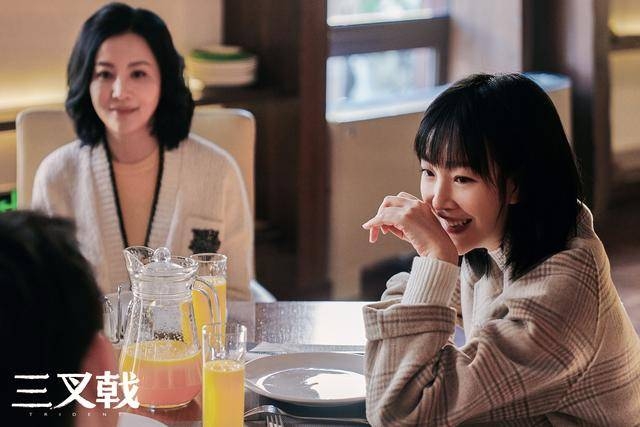 《三叉戟》收视口碑双丰收 陈建斌化身卧底智斗罪犯