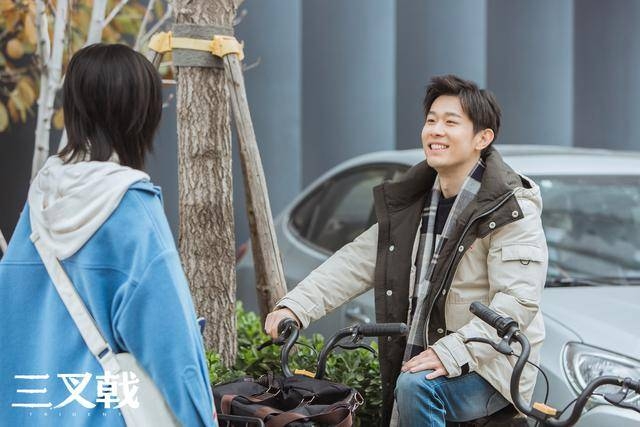 《三叉戟》收视口碑双丰收 陈建斌化身卧底智斗罪犯