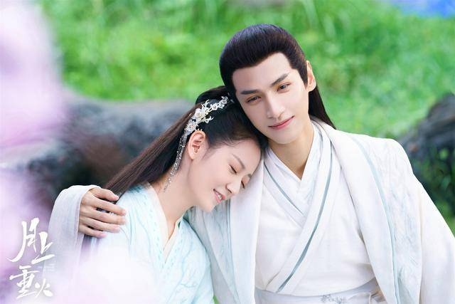 罗云熙陈钰琪《月上重火》持续热播 江湖风云交织情路百折