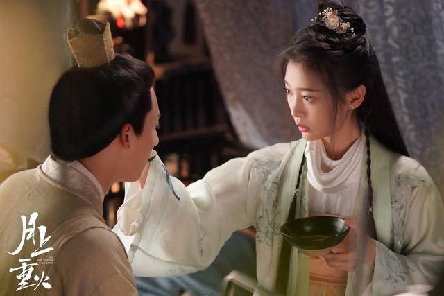 罗云熙陈钰琪《月上重火》持续热播 江湖风云交织情路百折