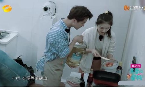 近日不少人期待的综艺亲爱的客栈第三季开播