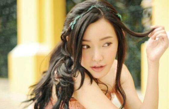 我们的法则童菲和黄子韬什么关系 晶女郎童菲三级电影