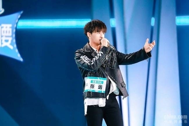 张远《创造营2019》踢馆惊艳全场 坚持梦想燃到飙泪
