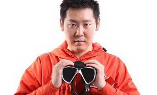 戚薇发文怼鲍云力挺王易木怎么回事 鲍云质疑《最强大脑》真的作弊吗