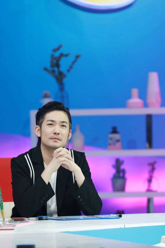 《恋梦空间》嘉宾关系错综复杂 张博预言大旗欲坠