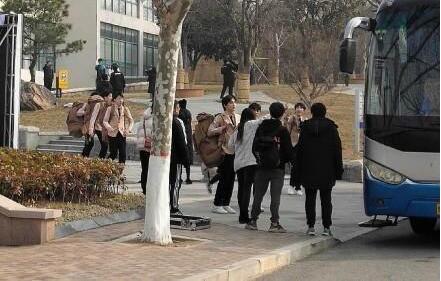 创1创2宿舍差别太惊人 男版创2是变形记加真正的男子汉路线吧