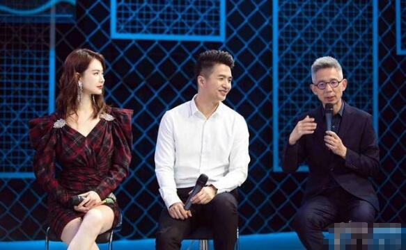 《最强大脑》探班:戚薇与魏坤琳组“007”高玩战队出道