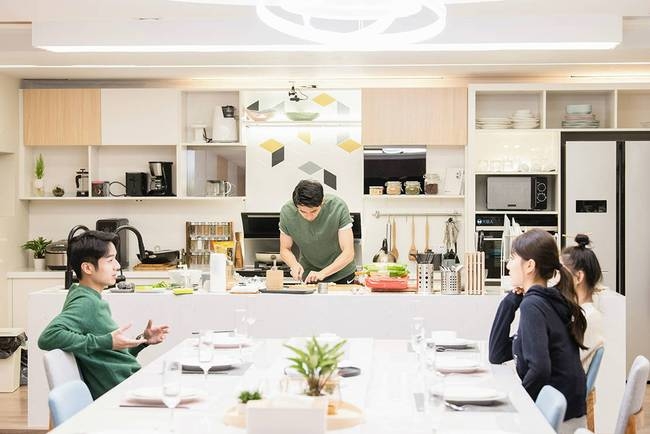 遇见小屋迎来高颜值女嘉宾 吴宣仪：不要反转啦！