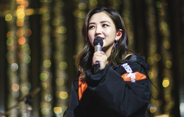 何洁会参加2019《我是歌手》吗 何洁疑否认录歌手表示上不去