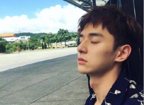 小奶狗张轩睿是谁 他和Selina任家萱什么关系