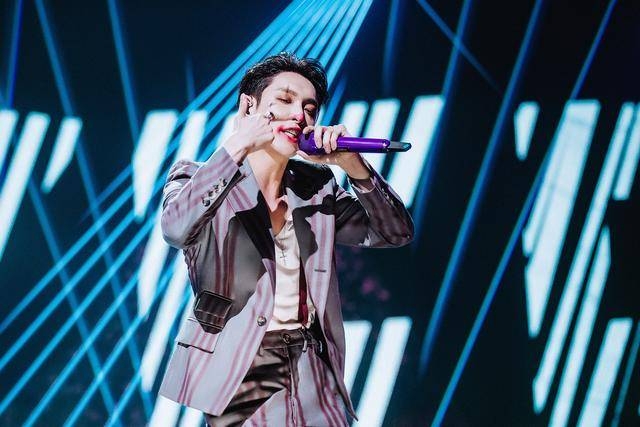 我是唱作人2上线 张艺兴挑战GAI周延 “小丑”不敌“烈火战马”