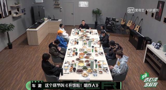 我是唱作人2上线 张艺兴挑战GAI周延 “小丑”不敌“烈火战马”