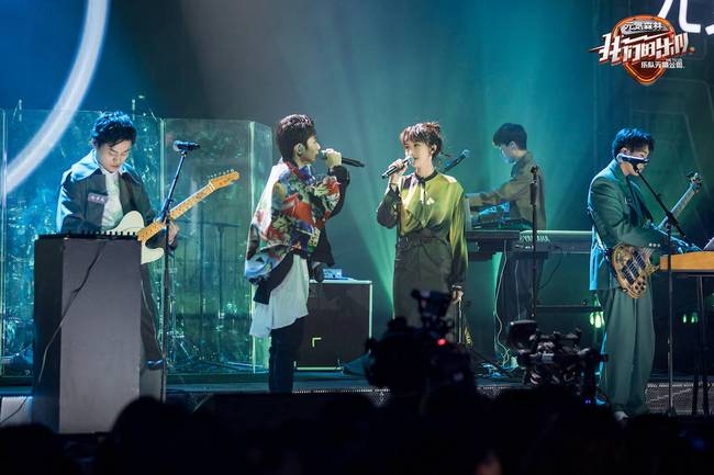 谢霆锋王俊凯出现分歧 萧敬腾和邓紫棋在线Battle