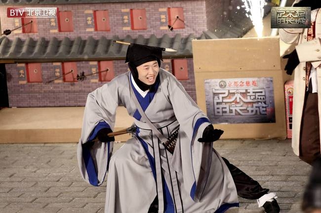 《了不起的长城》结束嘉峪关之旅 阮经天周深逆袭