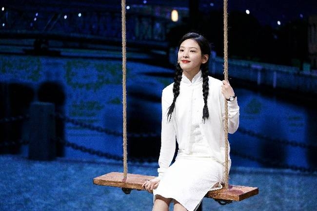 《我就是演员》收官战 张纪中赞章若楠“云之凡”扮相