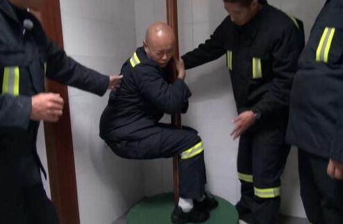 乐嘉蛋碎事件是真的吗 录制节目发生意外导致乐嘉睾丸破裂