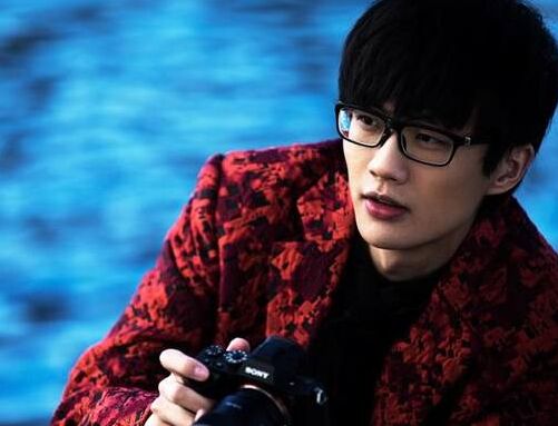 许嵩李荣浩私下关系太好  两人谁更受粉丝喜欢?