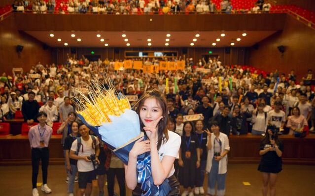 关晓彤为什么这么容易招黑 家庭背景深娇生惯养情商过低