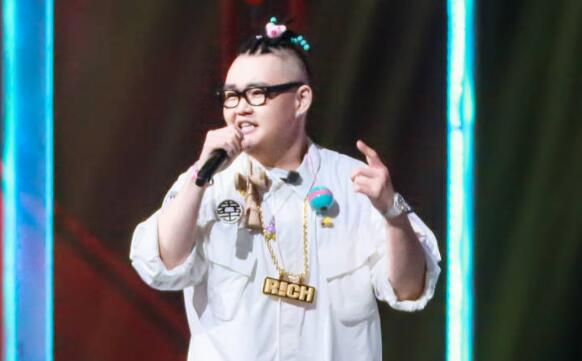 白百何恋情曝光女方否认 白百何出轨一指禅风波真相被网友狂喷