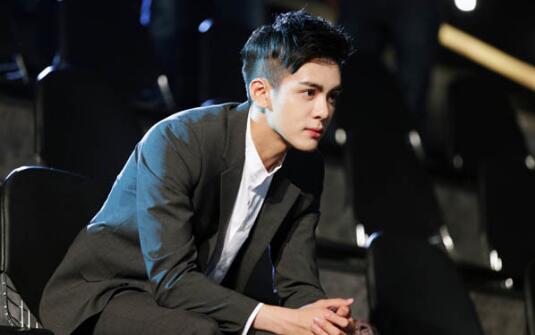 大眼仔曾舜晞整容真的假的 眼睛脸型和吴磊相似度太高了