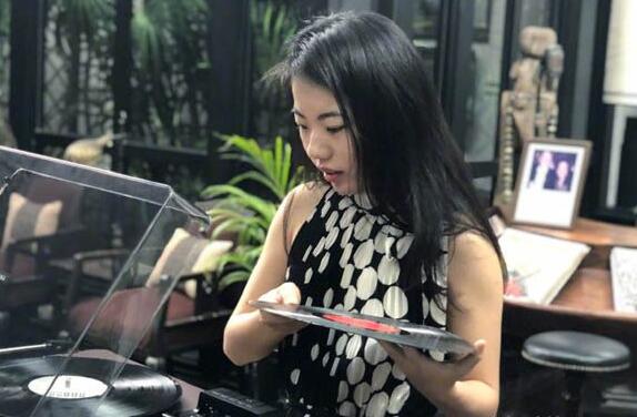 蒋方舟太开放感情经历几个男友 遭性骚扰蒋方舟微博被质疑