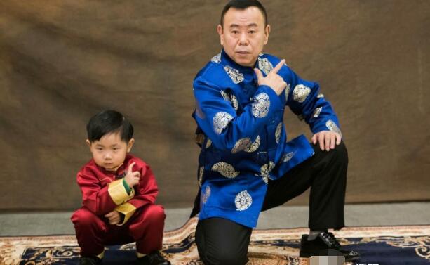 潘长江曝料女儿潘阳整容 潘阳儿子像姥爷老公石磊急坏了