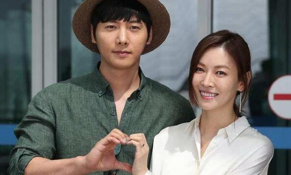 金素妍老公李尚禹比她大吗 金素妍整容曾与朴施厚传绯闻