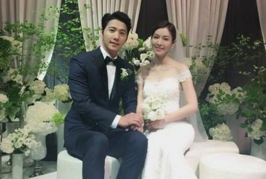 金素妍老公李尚禹比她大吗 金素妍整容曾与朴施厚传绯闻