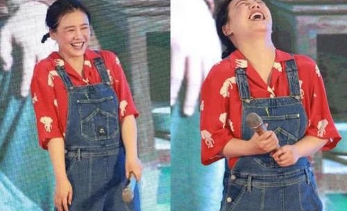 截图当中我们可以看到马思纯肚子腰间赘肉十分的明显，