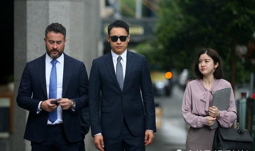 关于高云翔陪审团解散消息传出之后不少人都知道后续消息对于他来说可能是比较不利的,