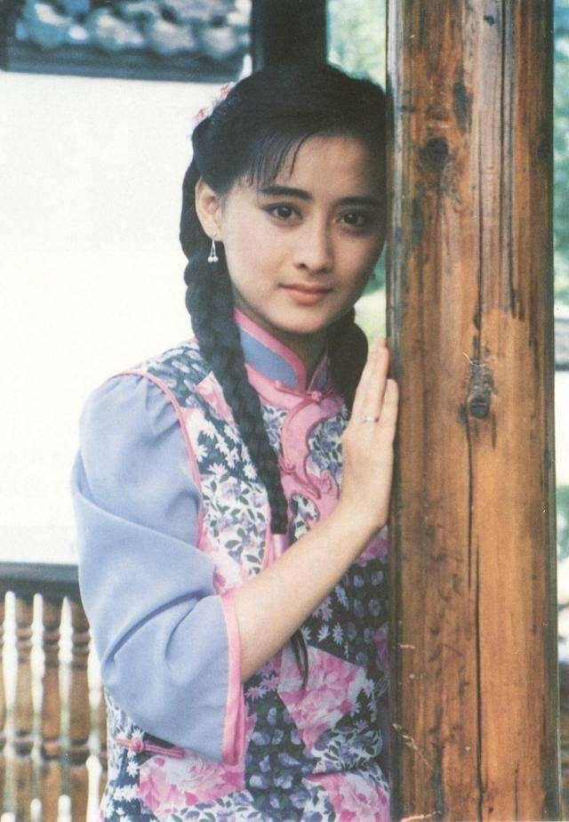 陈德容离婚 琼瑶女郎陈德容什么时候结婚的？