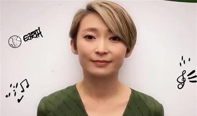 周家怡是怎么出道的