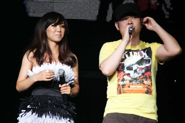 刀郎老婆杨娜照片 是什么样的女人忍心抛夫弃女独自离去